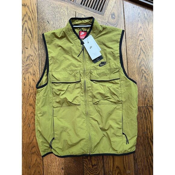 Nike Tech Woven Vest FZ0748-307 Loose Fit Repels UPV 40+ Olive Green Size Small - Picture 1 of 5
